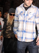 Christina_and_Matt_at_the_Ivy_Restaurant_In_Hollywood_-_December_31_-_Christina_Aguilera_Daily_015.jpg