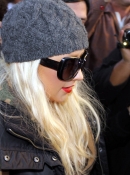 Christina_and_Matt_at_the_Ivy_Restaurant_In_Hollywood_-_December_31_-_Christina_Aguilera_Daily_022.jpg