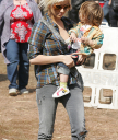 Christina_and_family_at_Mr__Bones_Pumpkin_Patch_in_Beverly_Hills_-_October_11_-_Christina_Aguilera_Daily_0046.jpg