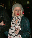 Christmas_shopping_at_the_Grove_-_December_21_-_Christina_Aguilera_Daily_011.jpg