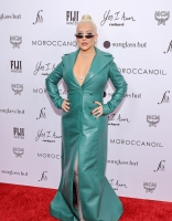 Daily_s_Fashion_Los_Angeles_Awards_Christina_Aguilera_-_Xtina_Daily_00018_.jpg