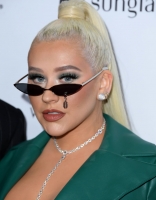 Daily_s_Fashion_Los_Angeles_Awards_Christina_Aguilera_-_Xtina_Daily_00061_.jpg