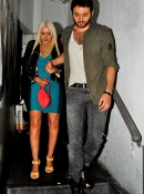 Grab_dinner_in_Beverly_Hills_-_June_1_-_Christina_Aguilera_Daily_02.jpg