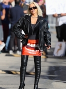 HQ_Christina_Aguilera_The_Jimmy_Kimmel_Live_October_16_-_Xtina_Daily_-_XtinaHQ_32__jpeg.jpg