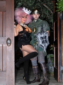 Halloween_Party_At_Her_Home_-_October_27_-_Christina_Aguilera_Daily_025.jpg