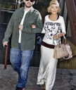 In_Hollywood_-_September_14_-__Christina_Aguilera_Daily_3.jpg