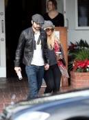 In_New_Year27s_Eve_With_Matt_-_December_31_-_Christina_Aguilera_Daily_06.jpg