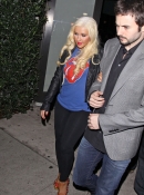 Leaving_Osteria_Mozza_with_Matt_-_November_17_-_Christina_Aguilera_Daily_04.jpg