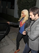 Leaving_Osteria_Mozza_with_Matt_-_November_17_-_Christina_Aguilera_Daily_06.jpg