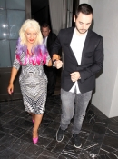 Leaving_Spago_Restaurant_in_Beverly_Hills_with_Matt_-_September_28_-_Christina_Aguilera_Daily_016.jpg