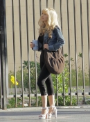 Filename=On_the_set_of_Burlesque_in_Los_Angeles_-_February_16_-_Christina_Aguilera_Daily_002.jpg
Filesize=3280KiB
Dimensions=2400x3600
Date added=Apr 11, 2023 On_the_set_of_Burlesque_in_Los_Angeles_-_February_16_-_Christina_Aguilera_Daily_002.jpg