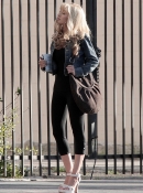 Filename=On_the_set_of_Burlesque_in_Los_Angeles_-_February_16_-_Christina_Aguilera_Daily_014.jpg
Filesize=3397KiB
Dimensions=2550x3600
Date added=Apr 11, 2023 On_the_set_of_Burlesque_in_Los_Angeles_-_February_16_-_Christina_Aguilera_Daily_014.jpg