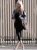 Filename=On_the_set_of_Burlesque_in_Los_Angeles_-_February_16_-_Christina_Aguilera_Daily_015.jpg
Filesize=3305KiB
Dimensions=2550x3600
Date added=Apr 11, 2023 On_the_set_of_Burlesque_in_Los_Angeles_-_February_16_-_Christina_Aguilera_Daily_015.jpg