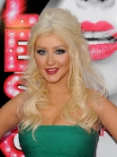 Premiere_of__Burlesque__held_at_Grauman_s_Chinese_Theatre_-_November_15_-_Christina_Aguilera_Daily_00130.jpg