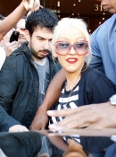 Shopping_On_Rodeo_Drive_With_Jordan_-_March_21_-__Christina_Aguilera_Daily_53.jpg
