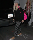 Shopping_at_Barney_s_New_York_Clothing_Boutique_-_October_4_-_Christina_Aguilera_Daily_0071.jpg