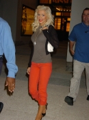 Visits_TRL-__Christina_Aguilera_Daily_4.jpg