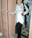 Visits_the_Wetherly_Court_office_build_in_Beverly_Hills_-_October_26_-__Christina_Aguilera_Daily_1.jpg