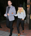 _Christina_Aguilera_HQCandids_281029_.jpg