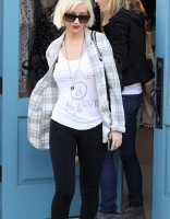 Filename=buzz_091203OSM_ChristinaAguilera_41.jpg
Filesize=713KiB
Dimensions=961x1694
Date added=Jan 19, 2019 buzz_091203OSM_ChristinaAguilera_41.jpg