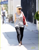 Filename=christina-aguilera-shopping-spree-09.jpg
Filesize=183KiB
Dimensions=930x1222
Date added=Jan 20, 2019 christina-aguilera-shopping-spree-09.jpg