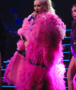 christina-aguilera_09112019e_37.jpg