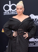 christina-aguilera_20052018e4_362.jpg