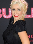 premiere_of_the_movie_Burlesque_in_Berlin2C_Germany_-_December_16_-_Christina_Aguilera_Daily_0069.jpg