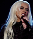 xtina_daily_41424344.jpg