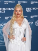 xtinadaily_christina_aguilera_11th_Breakthrough_Prize_Ceremony_at_Barker_Hangar_1371381391400.jpg