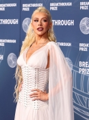 xtinadaily_christina_aguilera_11th_Breakthrough_Prize_Ceremony_at_Barker_Hangar_2172182192200.jpg