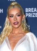xtinadaily_christina_aguilera_11th_Breakthrough_Prize_Ceremony_at_Barker_Hangar_3733743753760.jpg