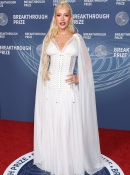 xtinadaily_christina_aguilera_11th_Breakthrough_Prize_Ceremony_at_Barker_Hangar_5255265275280.jpg