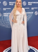 xtinadaily_christina_aguilera_11th_Breakthrough_Prize_Ceremony_at_Barker_Hangar_5455465475480.jpg