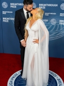 xtinadaily_christina_aguilera_11th_Breakthrough_Prize_Ceremony_at_Barker_Hangar_6536546556560.jpg