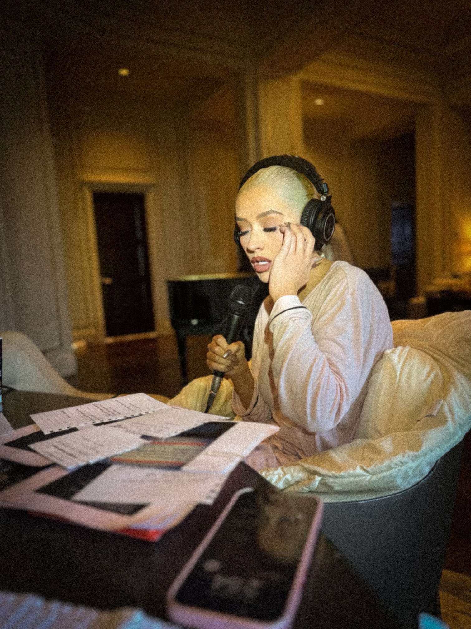 xtina-1741282057635209666-01.jpg xtina-1741282057635209666-01.jpg