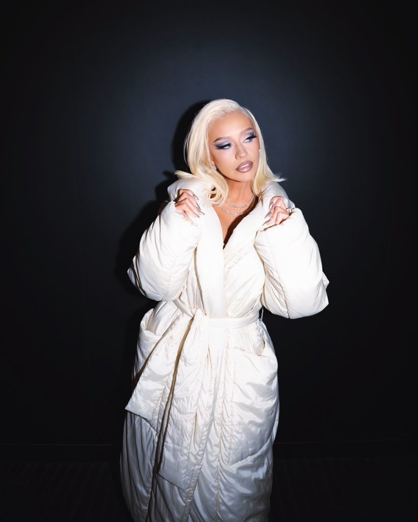 xtina-1741687101262045285-03.jpg