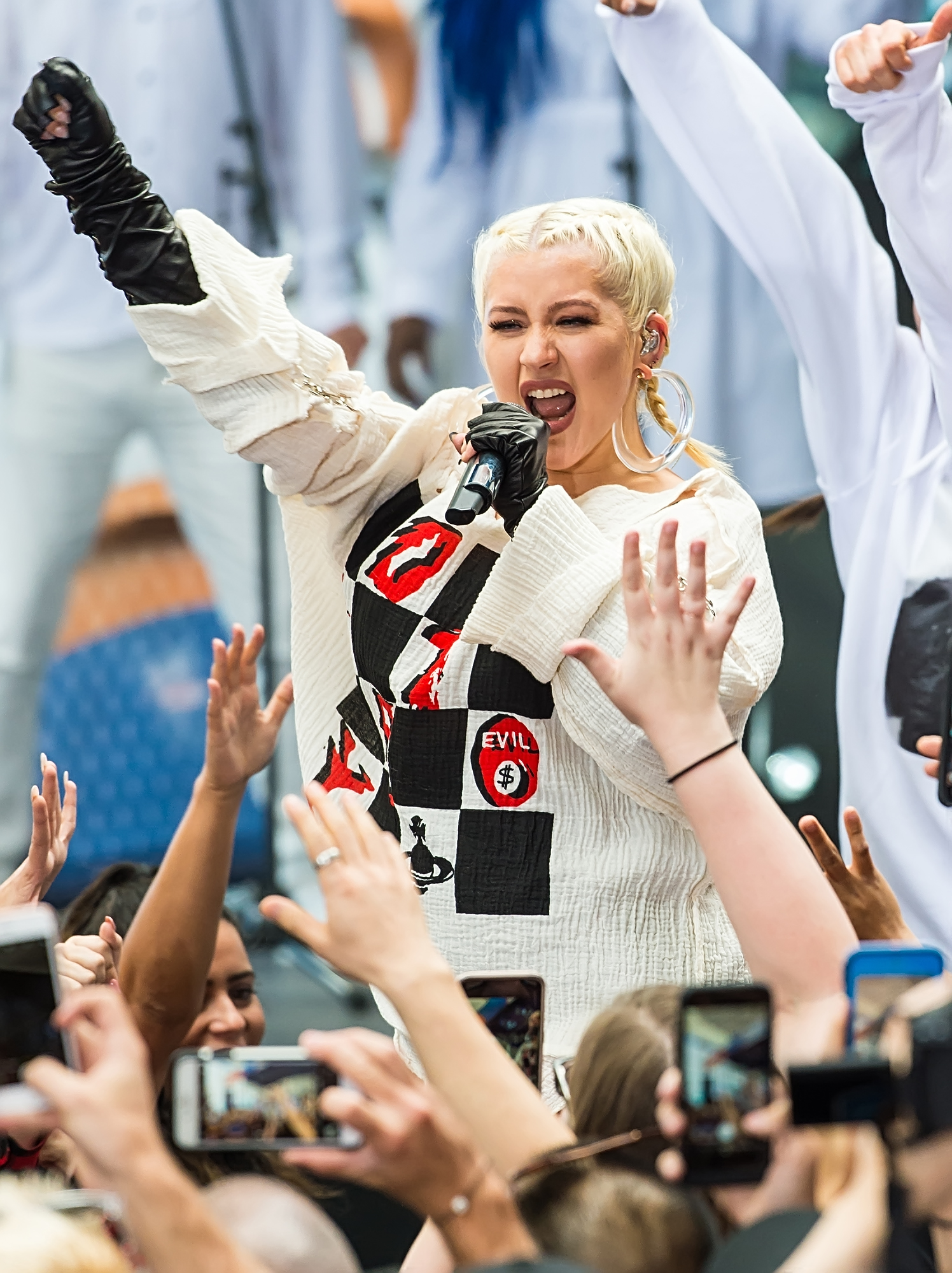 xtina_15062018e_384.jpg