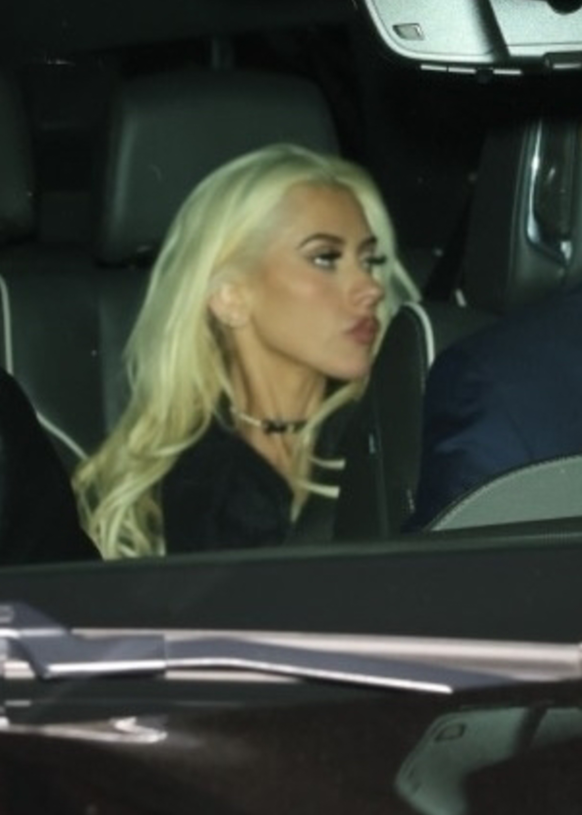 xtina_daily_01020304~1.jpg xtina_daily_01020304~1.jpg