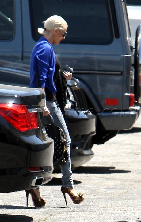 xtinadaily7002.jpg xtinadaily7002.jpg