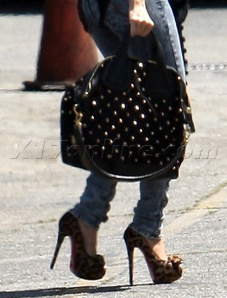 xtinadaily7014.jpg xtinadaily7014.jpg