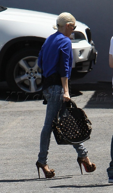 xtinadaily7016.jpg xtinadaily7016.jpg