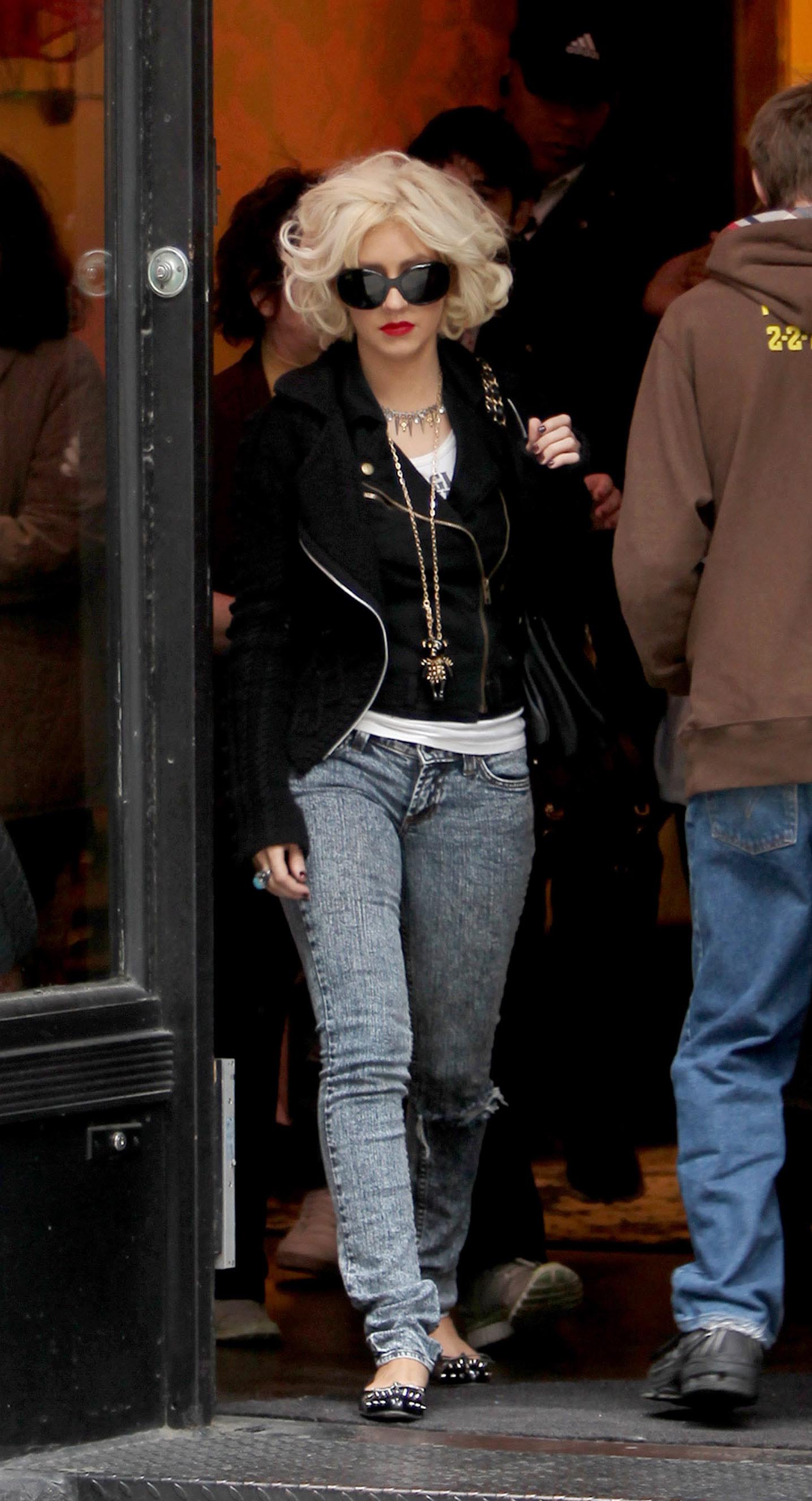 xtinadaily_26063.jpg xtinadaily_26063.jpg