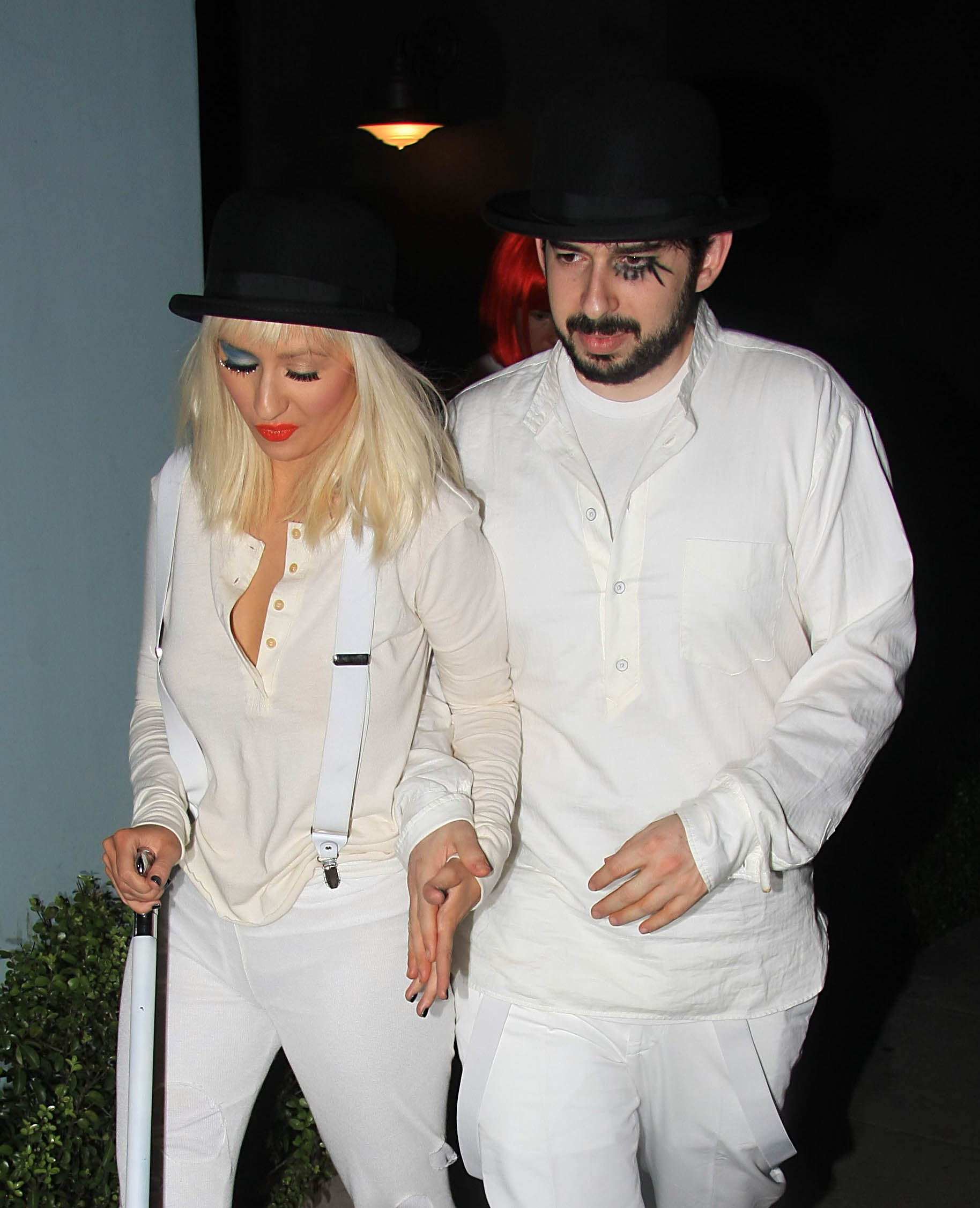 xtinadaily_birthd18_281629.jpg xtinadaily_birthd18_281629.jpg