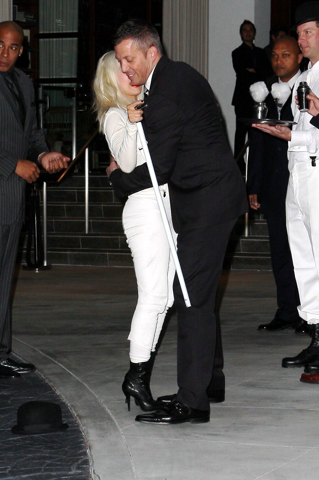 xtinadaily_birthd18_285729.jpg xtinadaily_birthd18_285729.jpg