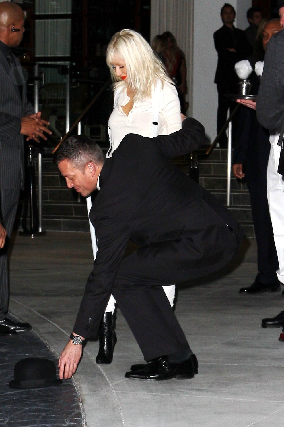 xtinadaily_birthd18_285929.jpg xtinadaily_birthd18_285929.jpg