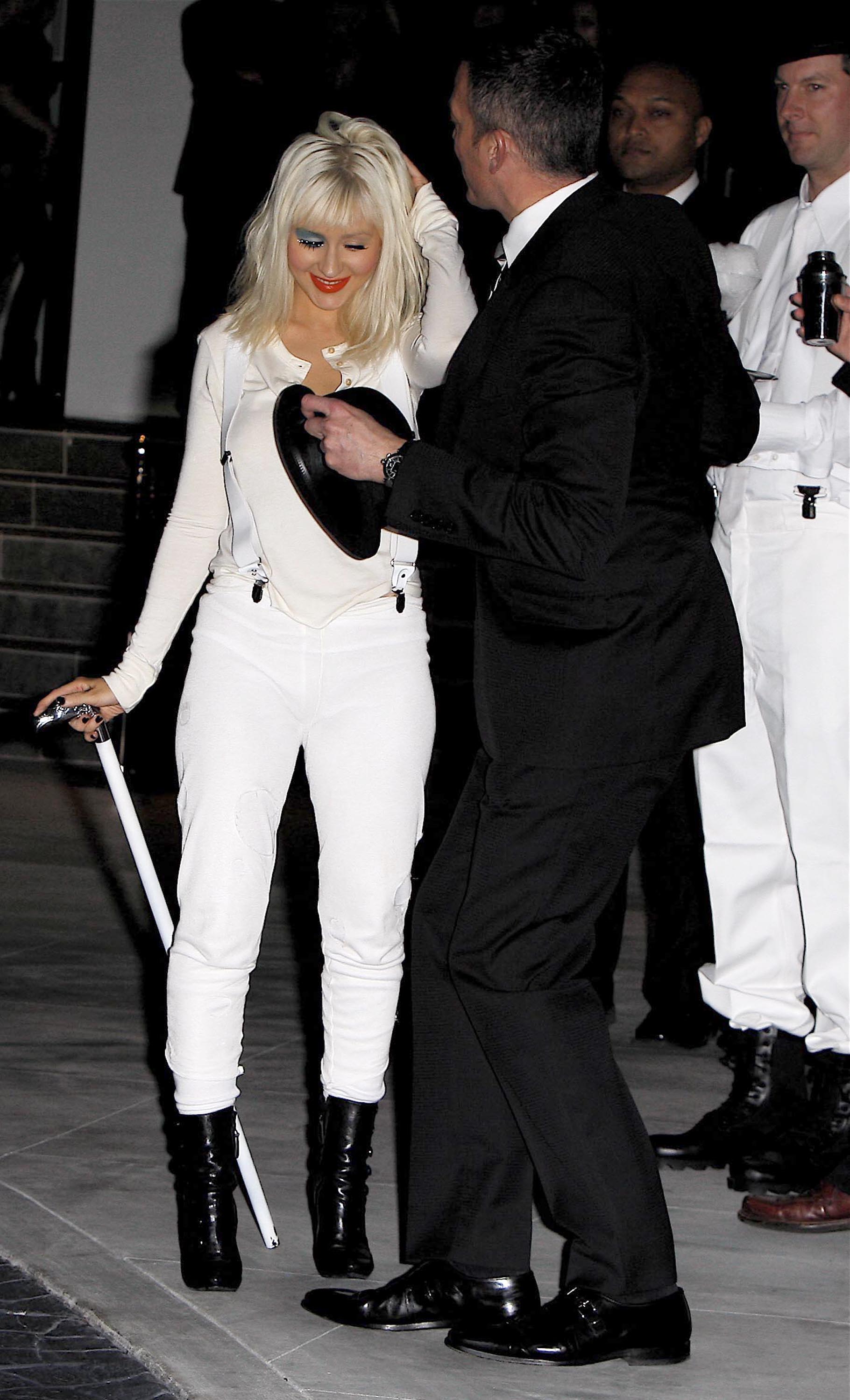 xtinadaily_birthd18_286929.jpg xtinadaily_birthd18_286929.jpg