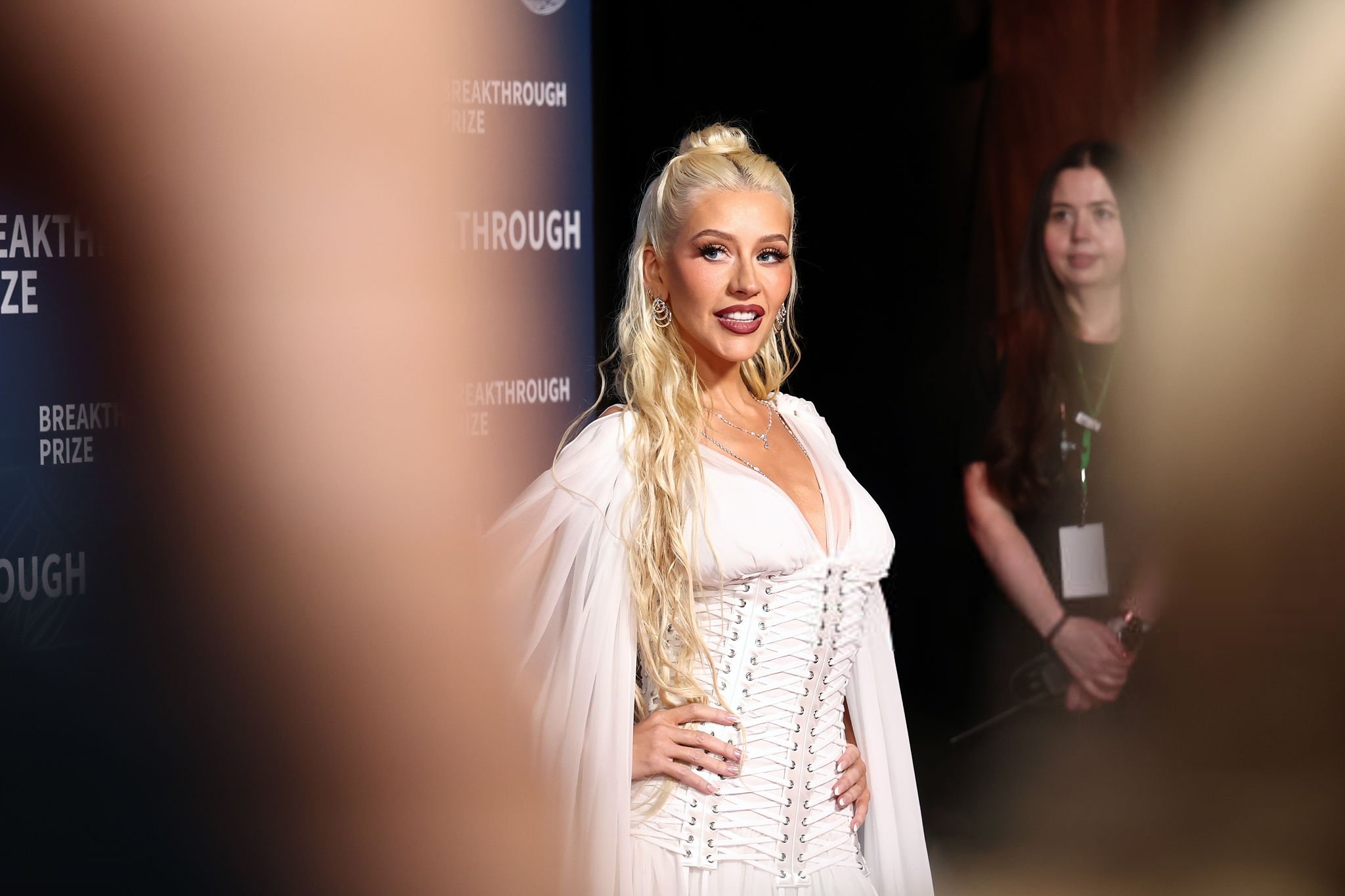 xtinadaily_christina_aguilera_11th_Breakthrough_Prize_Ceremony_at_Barker_Hangar_1451461471480.jpg