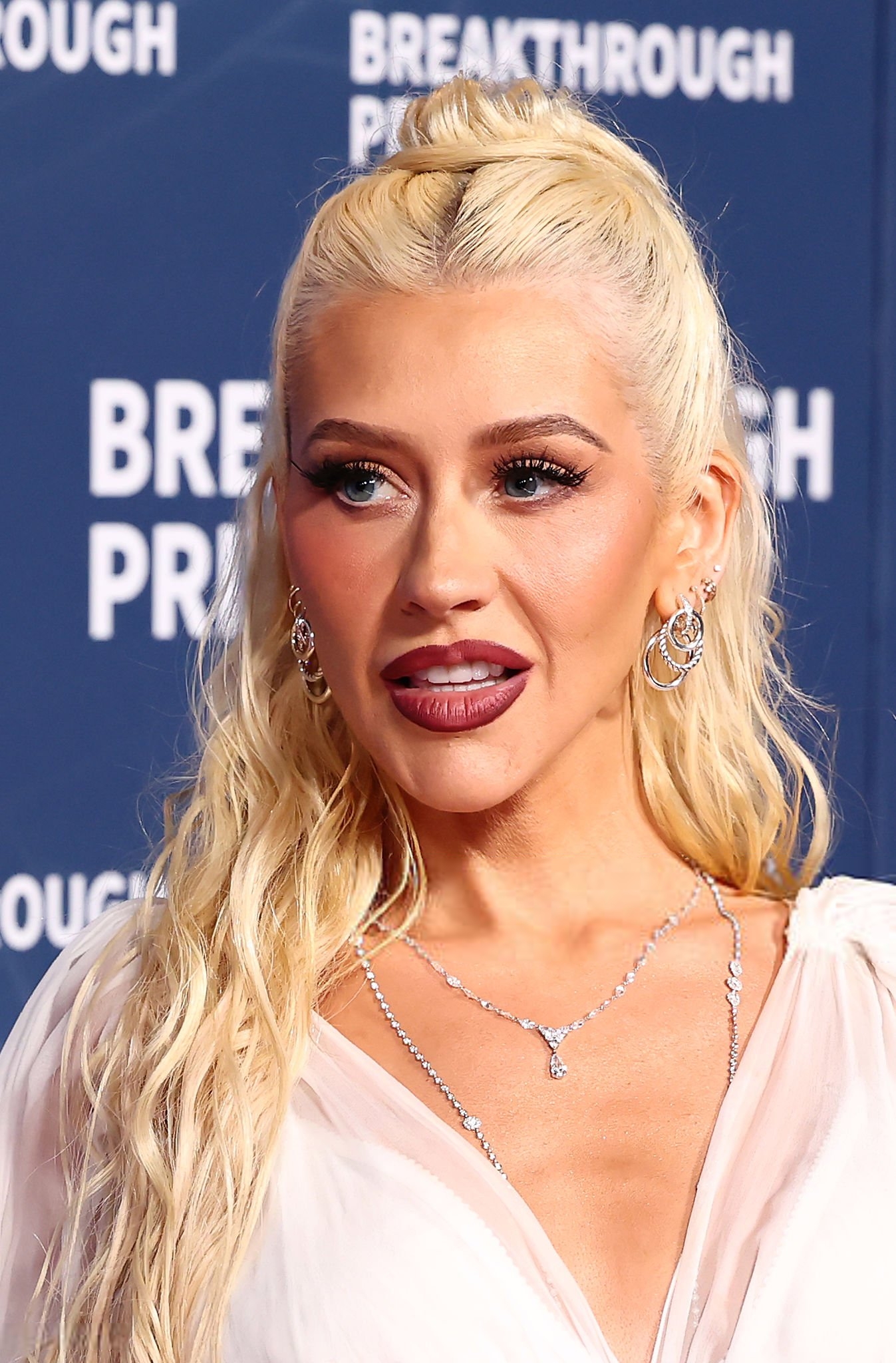 xtinadaily_christina_aguilera_11th_Breakthrough_Prize_Ceremony_at_Barker_Hangar_2692702712720.jpg xtinadaily_christina_aguilera_11th_Breakthrough_Prize_Ceremony_at_Barker_Hangar_2692702712720.jpg